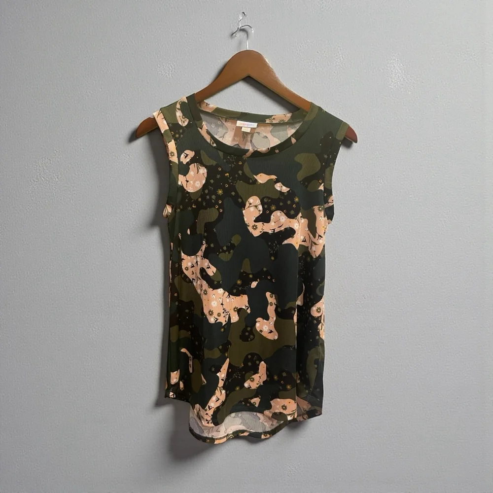 Women's LuLaRoe Cocoa Tank Top XXS Green Beige Camo - Picture 2 of 3